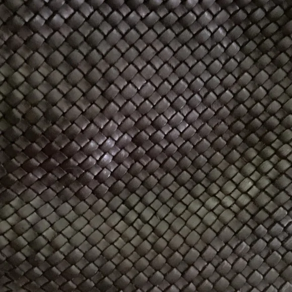 EUC Italian leather Woven Brown Shoulder Bag - Picture 8 of 13